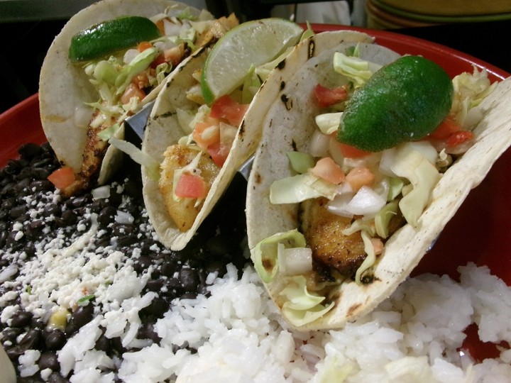 TACOS DE PESCADO