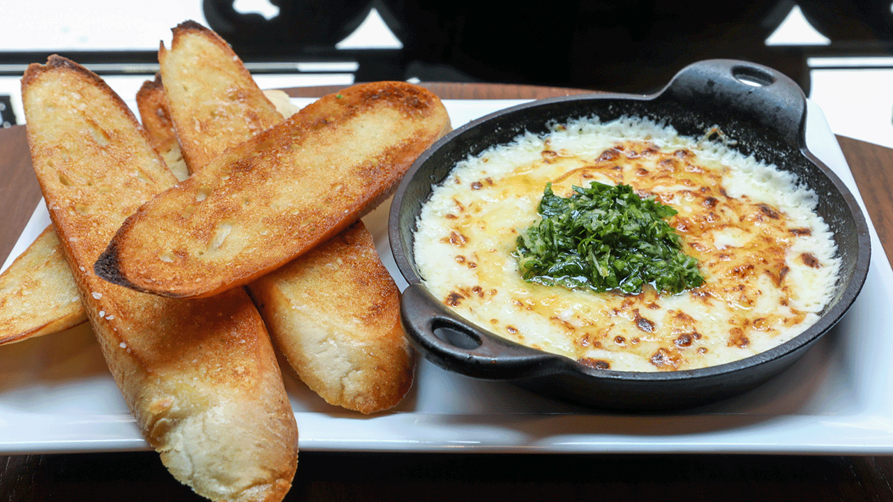 BAKED CHEESE DIP