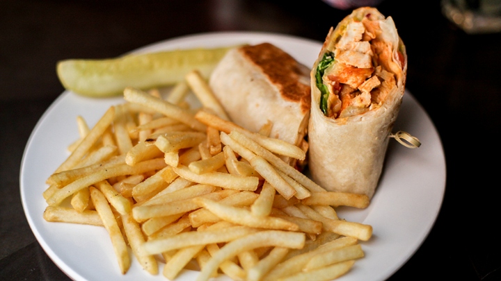 BUFFALO CHICKEN WRAP