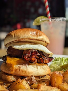 R Public House 1508 W JARVIS AVE