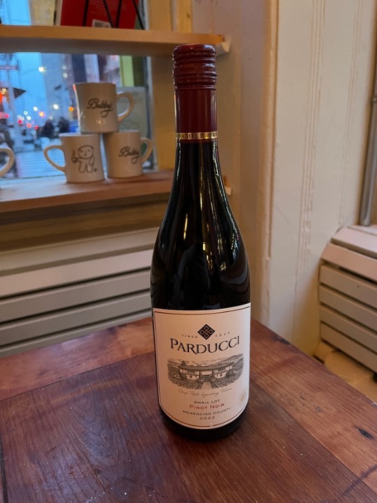 Pinot Noir Bottle