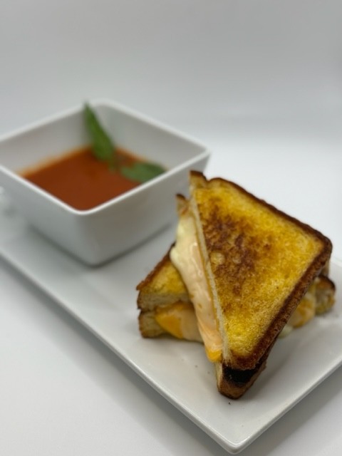 GRILLED CHEESE & TOMATO BASIL SOUP