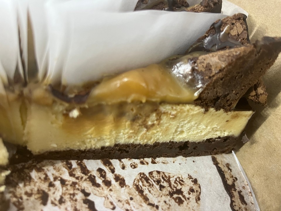 Chocolate Brownie Caramel Cheesecake