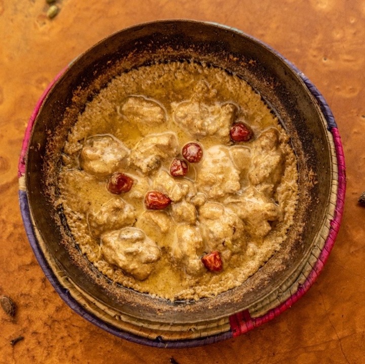 Half-Chitti Chicken Karahi