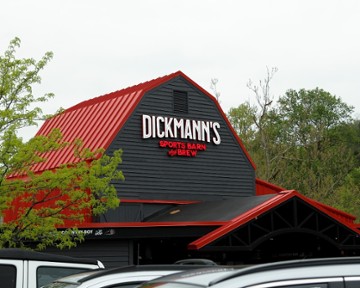 Dickmann's Sports Barn & Brew