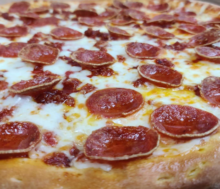 Hall's Kitchen Pizza and Subs Elkhart