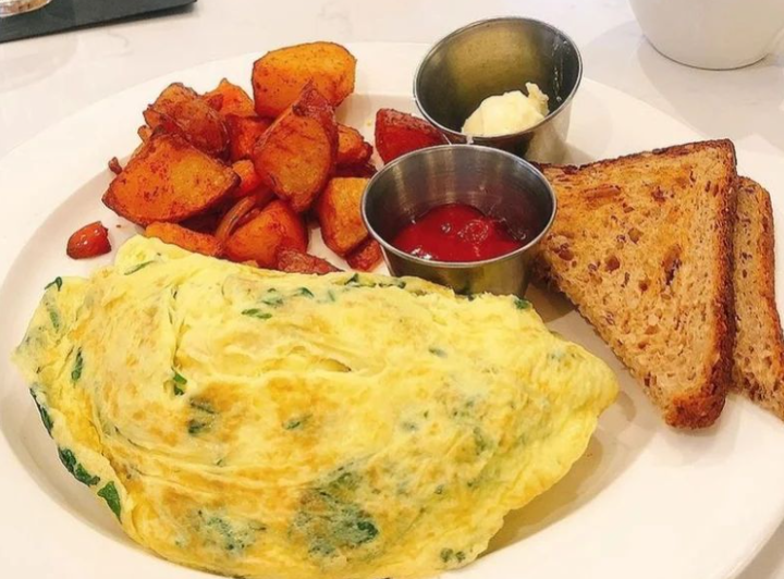 Spinach & Goat Cheese Omelette