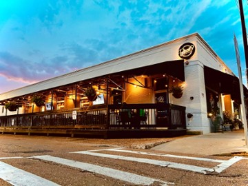 Back Nine Oxford 308 South Lamar Blvd.
