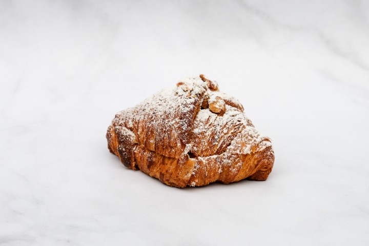 ALMOND CROISSANT