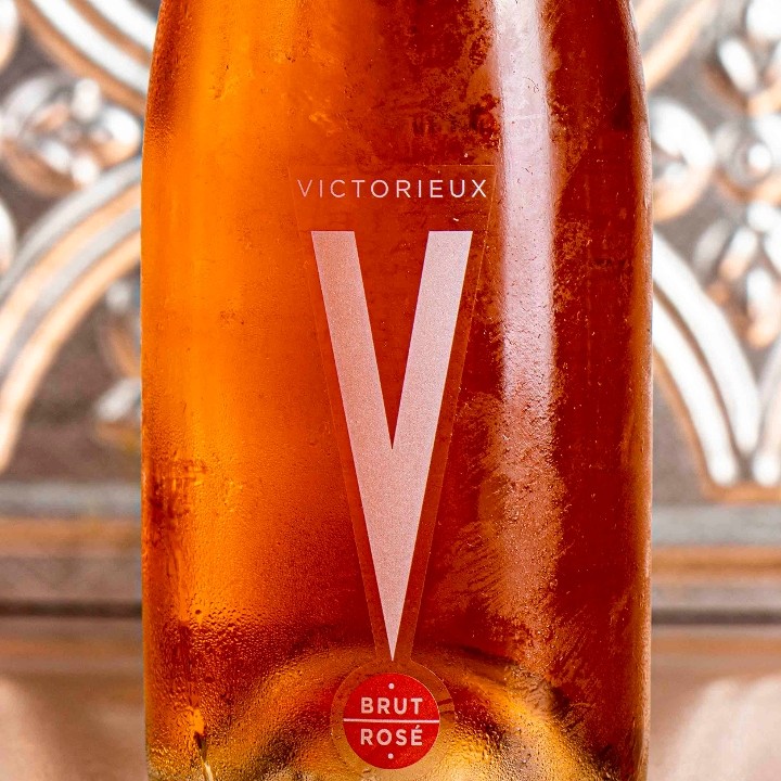 Victorieux Rosé Champagne 375ml