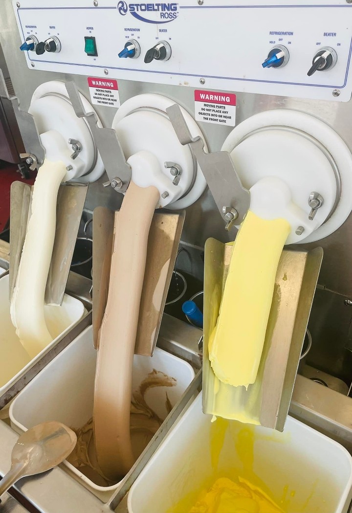 Dellas Ice Cream 5001 Freeport Road
