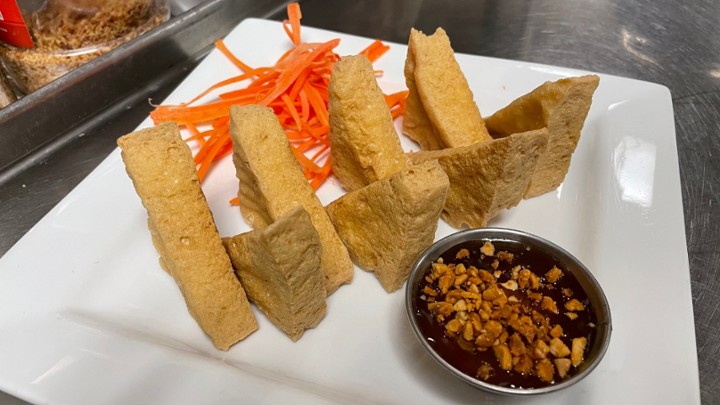 CRISPY TOFU(8) เต้าหู้ทอด