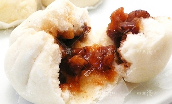 BBQ Roasted Pork Bun (1) 叉烧包