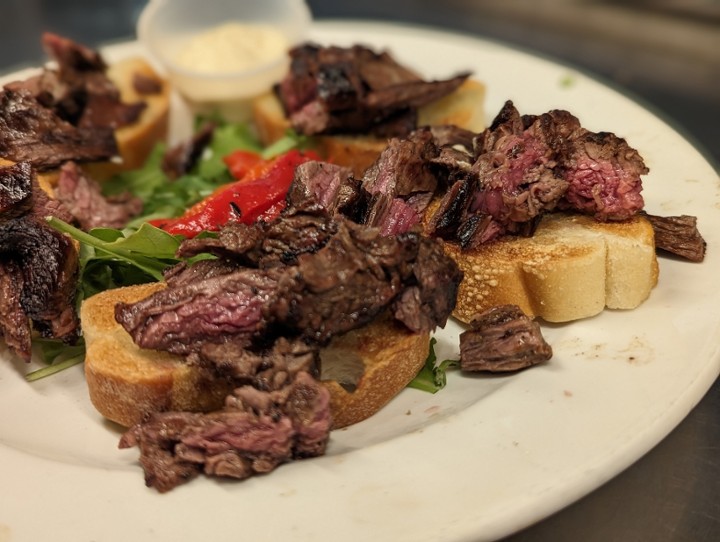 Steak Crustini