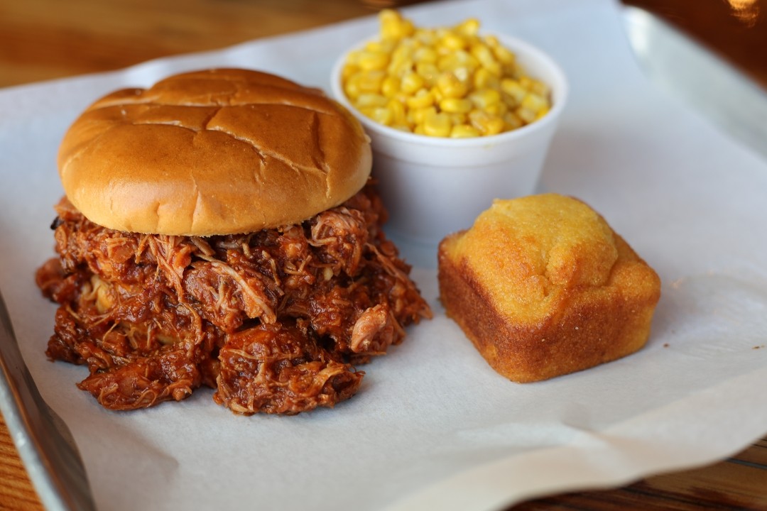 BBQ Pulled Chicken Sandwich Meal