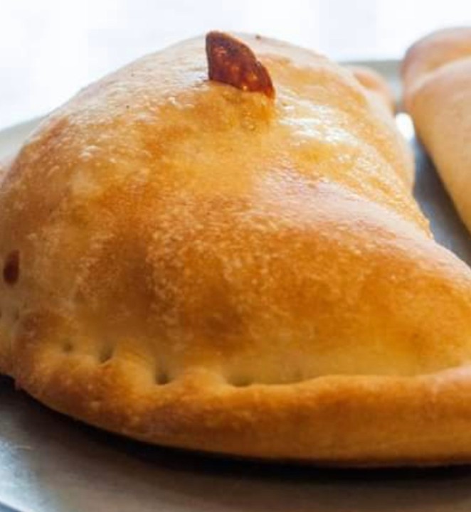 Con Carne Calzone