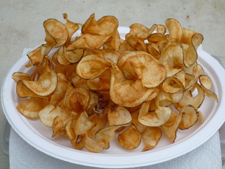 "Spudzilla"  (Ribbon-cut potato chips)