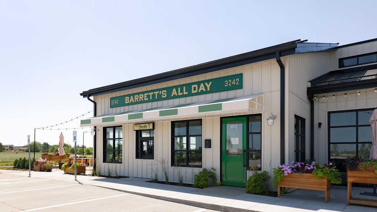 Barrett's Quality Eats 3242 Crosspark road