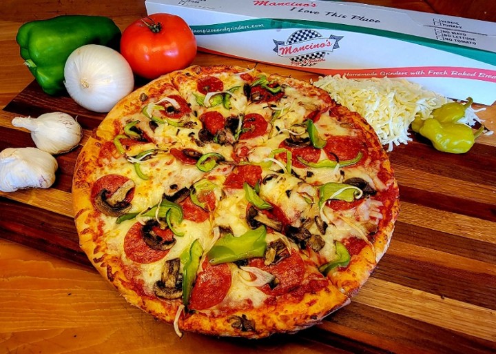 Large Mancinos Super Pizza