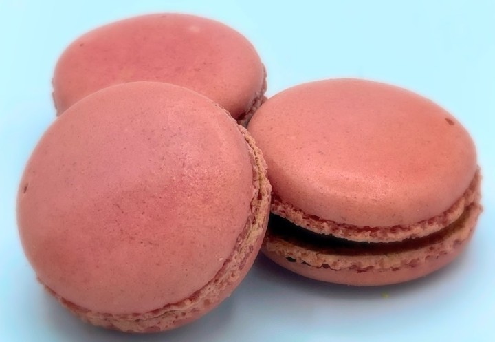 Raspberry Macaron