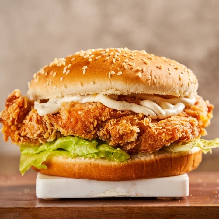 Crispy Chicken Thigh Burger香酥鸡腿汉堡