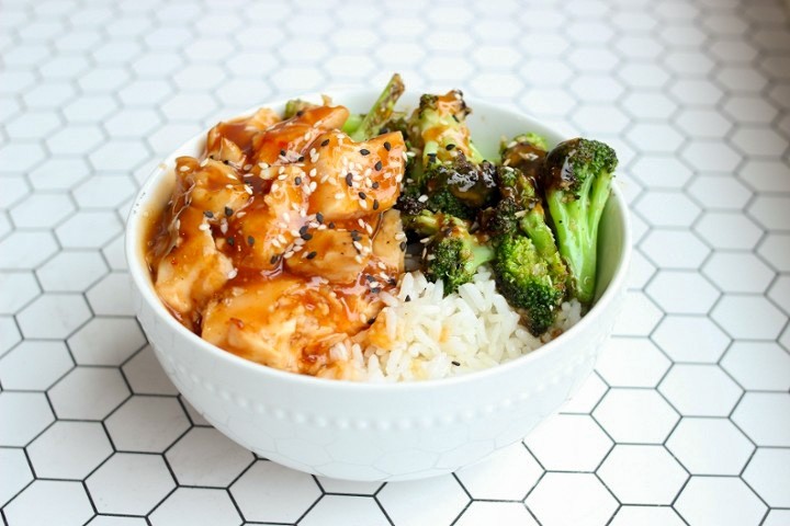 Sweet & Sour Chicken + Rice Bowl - BOWLY MOLY