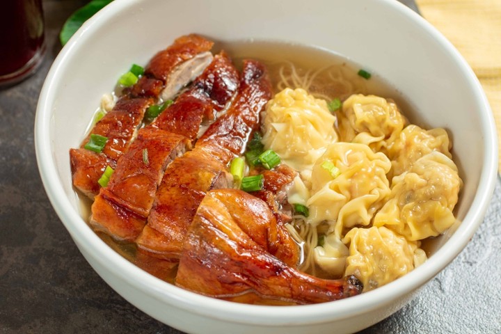 Wonton Noodle Soup w/ Roast Duck 燒鸭云吞面