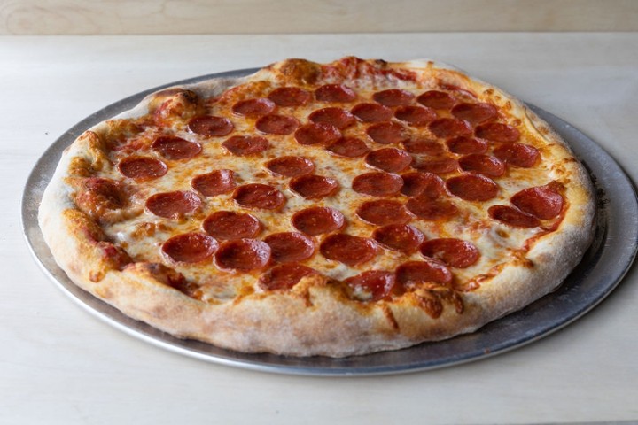 Large Pepperoni Pizza