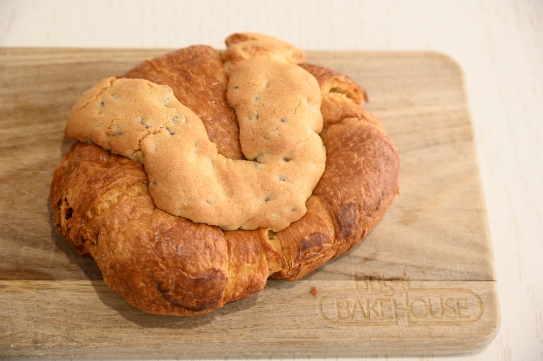 Cookie Croissant