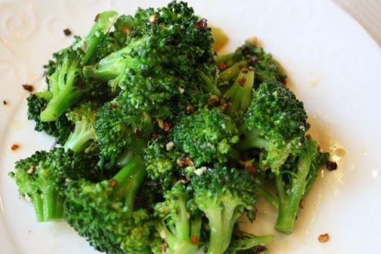 Sauteed Broccoli (v)