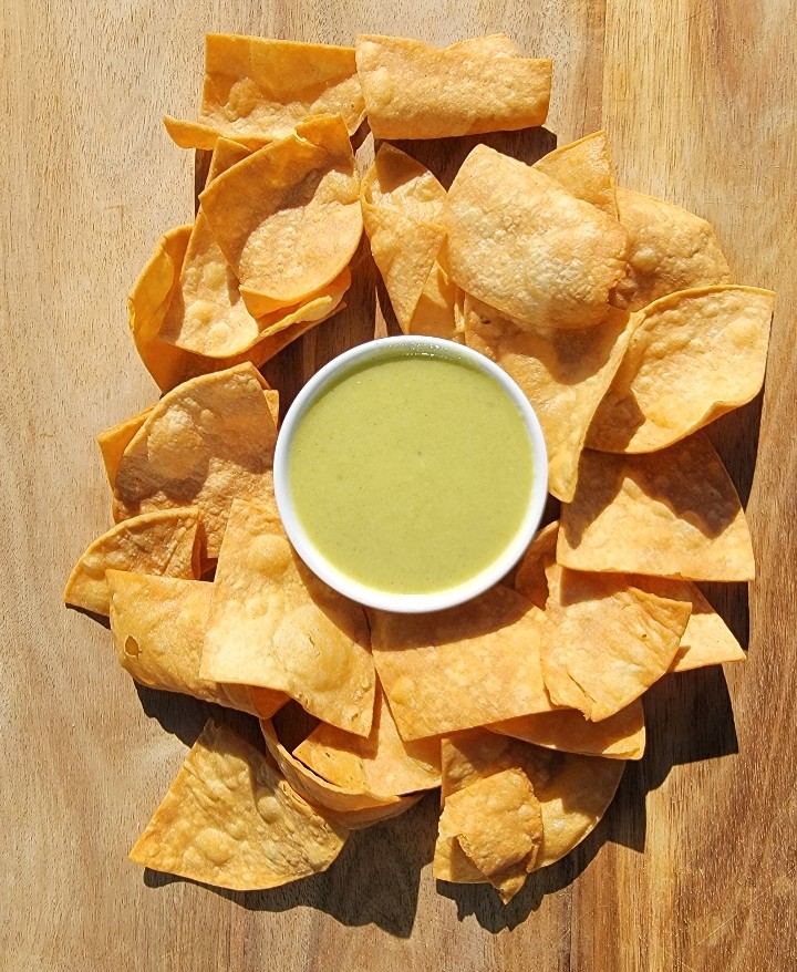 Creamy Jalapeno Salsa Verde & Chips