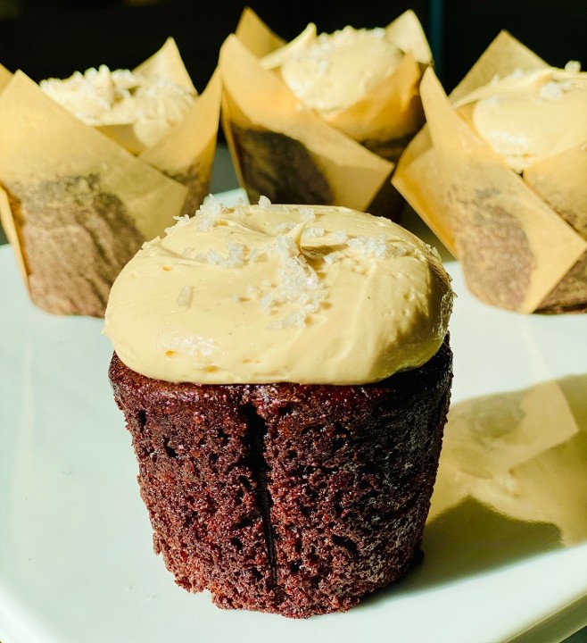*Chocolate Salted Caramel Cupcake / Made without gluten ingredients