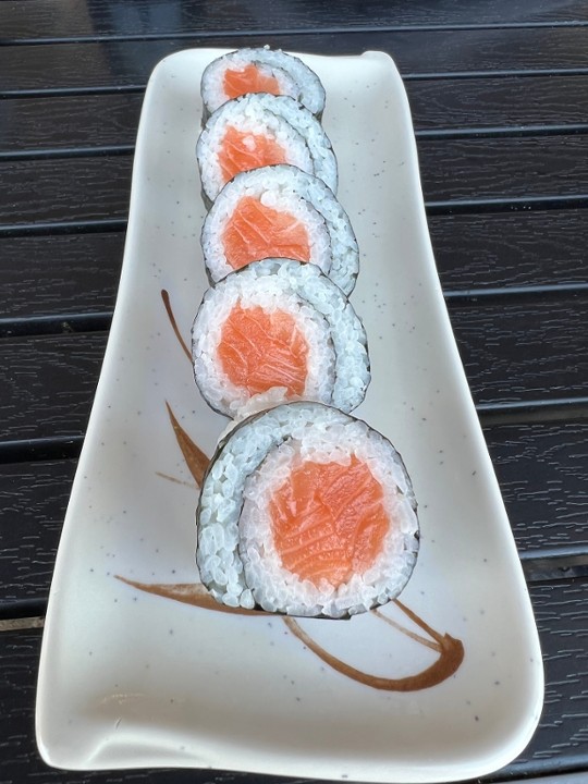Salmon Maki Roll
