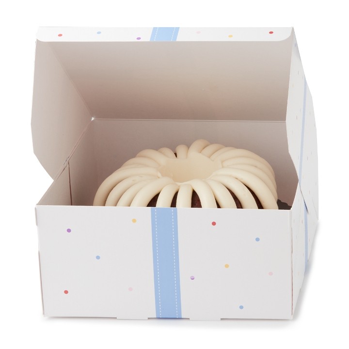 10" Cake in Bakery Box