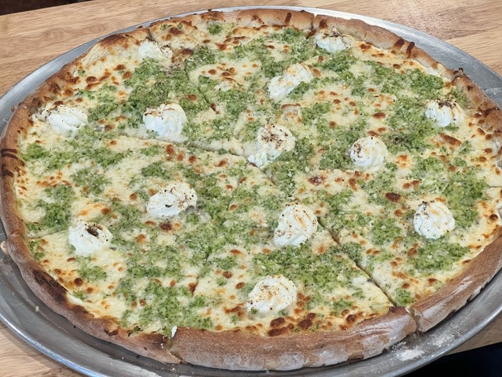 White Broccoli Garlic Pizza