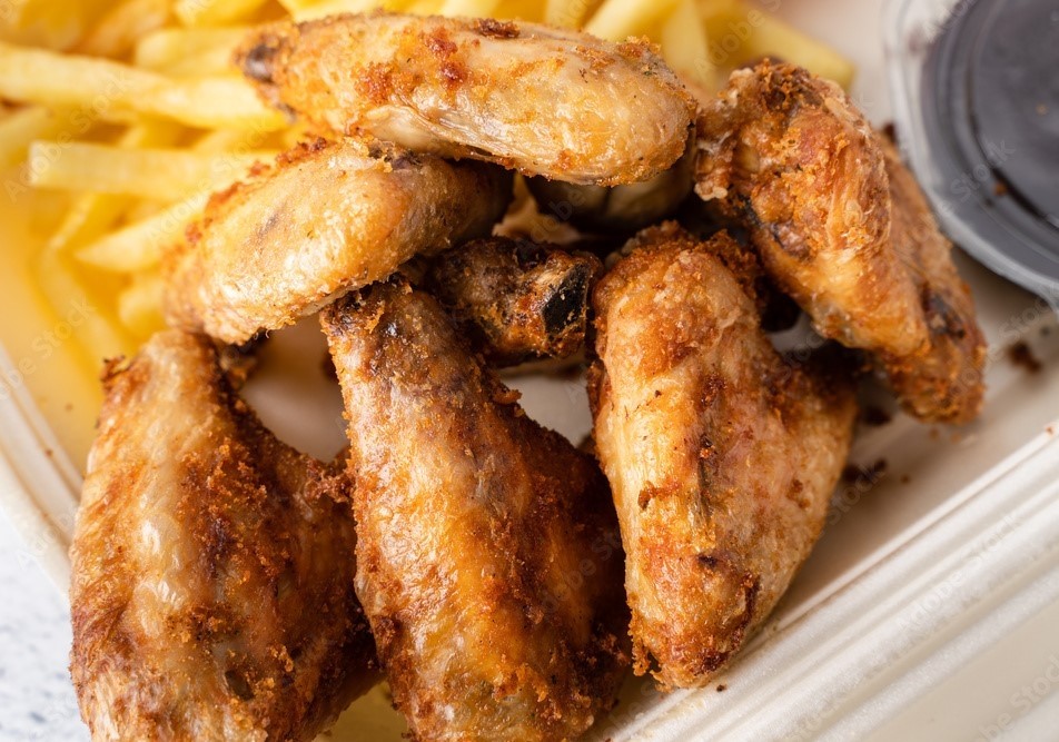 Fried Chicken wings and Chips