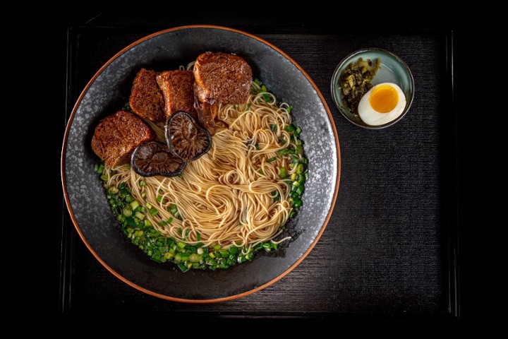 U6. Aozao Noodle/Vegan steak & Mushrooms