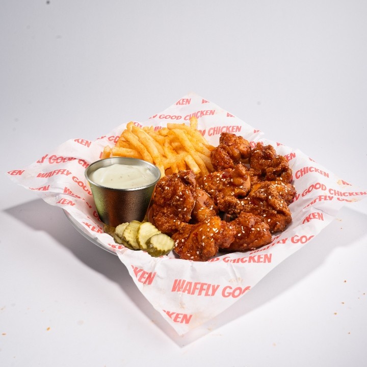BONELESS WINGS