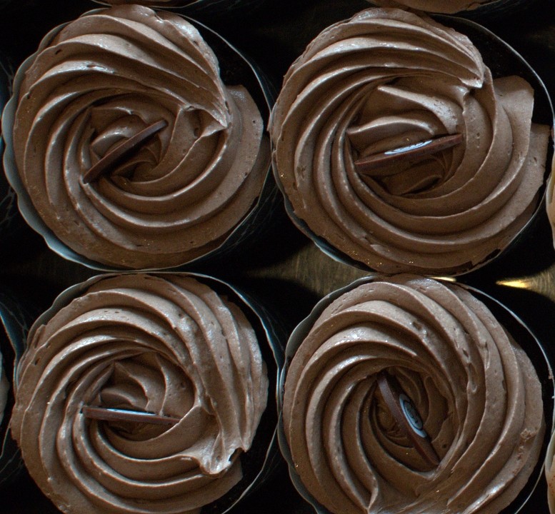 Chocolate Cupcake 4-pack