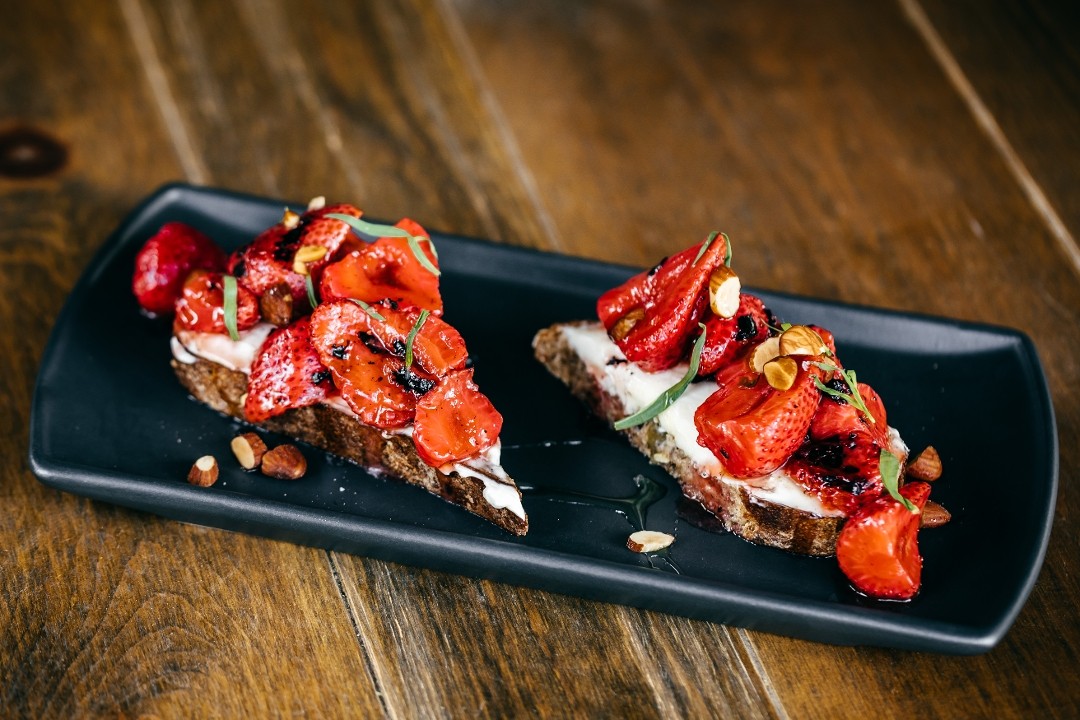 Grilled Strawberry Toast