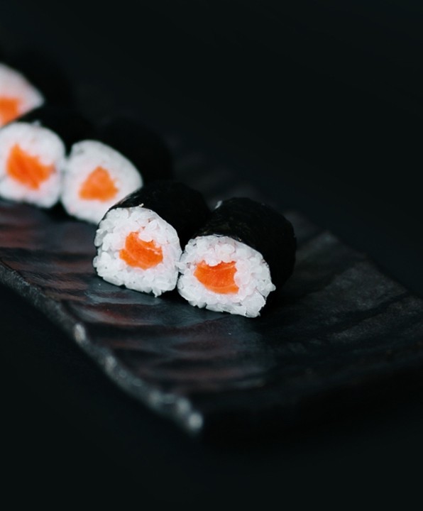 Salmon Cut Roll