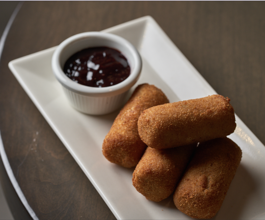 Croquetas con Salsa