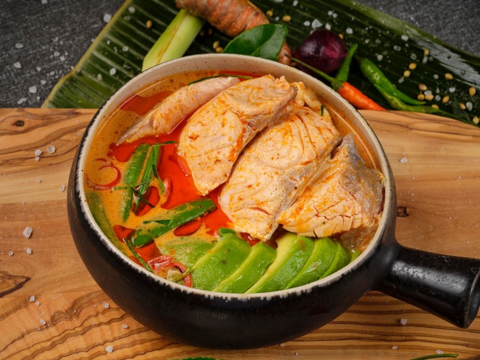 Salmon Avocado Curry (American Thai)