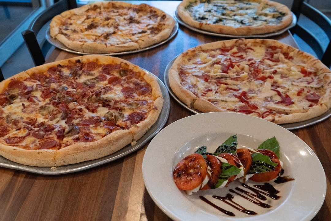 Broadway Ristorante & Pizzeria
Curry Ford and Semoran in Orlando