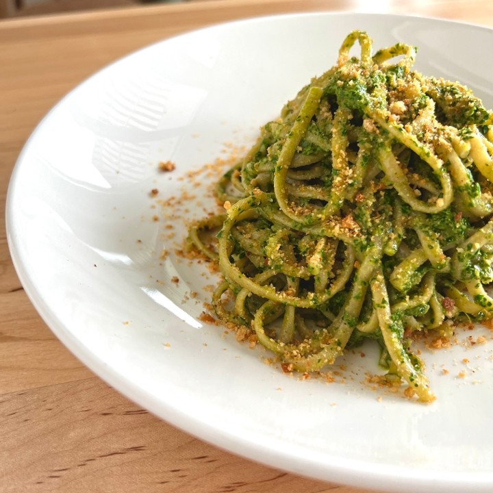 Spaghetti, kale and walnut pesto (DF)