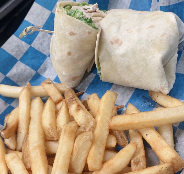 CHICKEN CAESAR WRAP