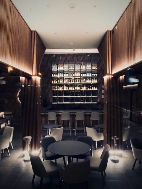 Happy Valley Piano Bar 4 The Plaza