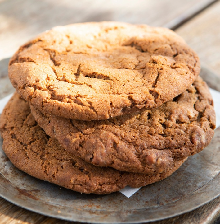 Pecan Molasses Cookie