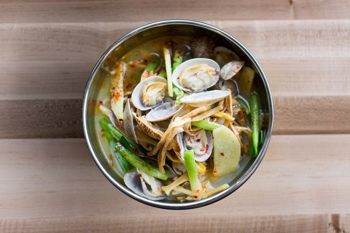 Sake Steamed Clams