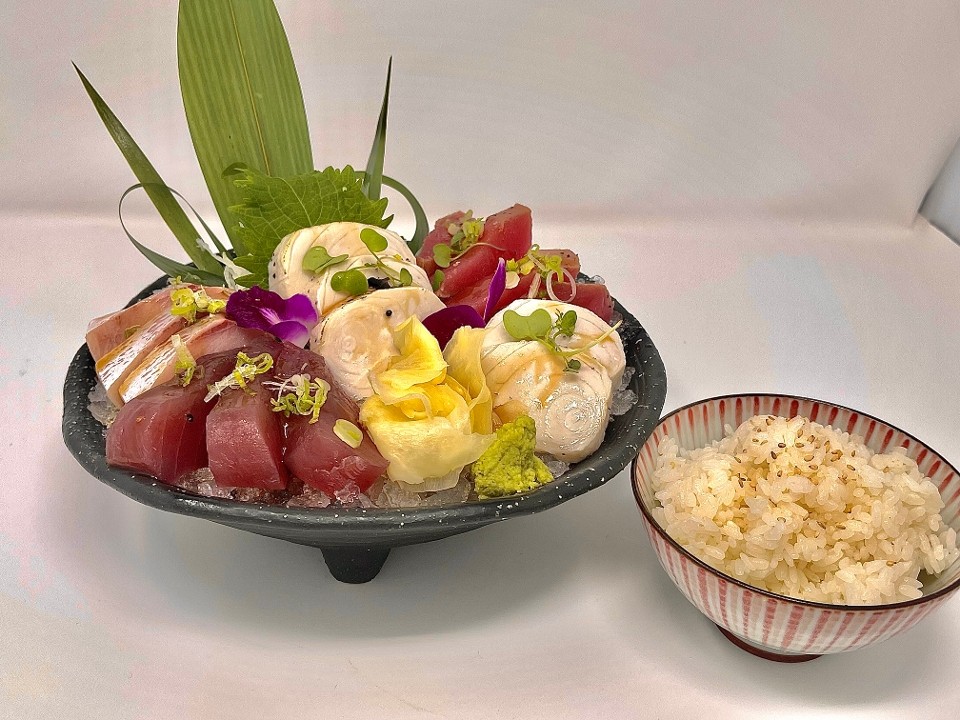 Sashimi Dinner W/ SUSHI RICE